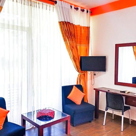 Bridge Hotel Negombo Kimbulapitiya エクステリア 写真