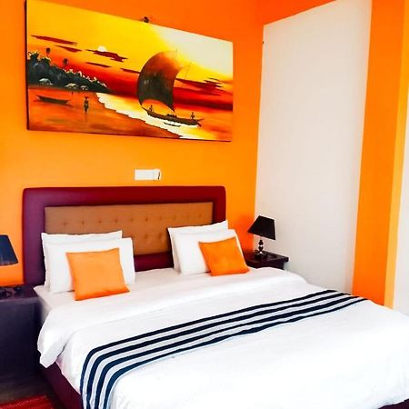 Bridge Hotel Negombo Kimbulapitiya エクステリア 写真