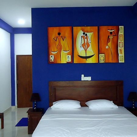 Bridge Hotel Negombo Kimbulapitiya エクステリア 写真