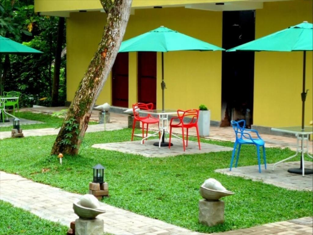 Bridge Hotel Negombo Kimbulapitiya エクステリア 写真