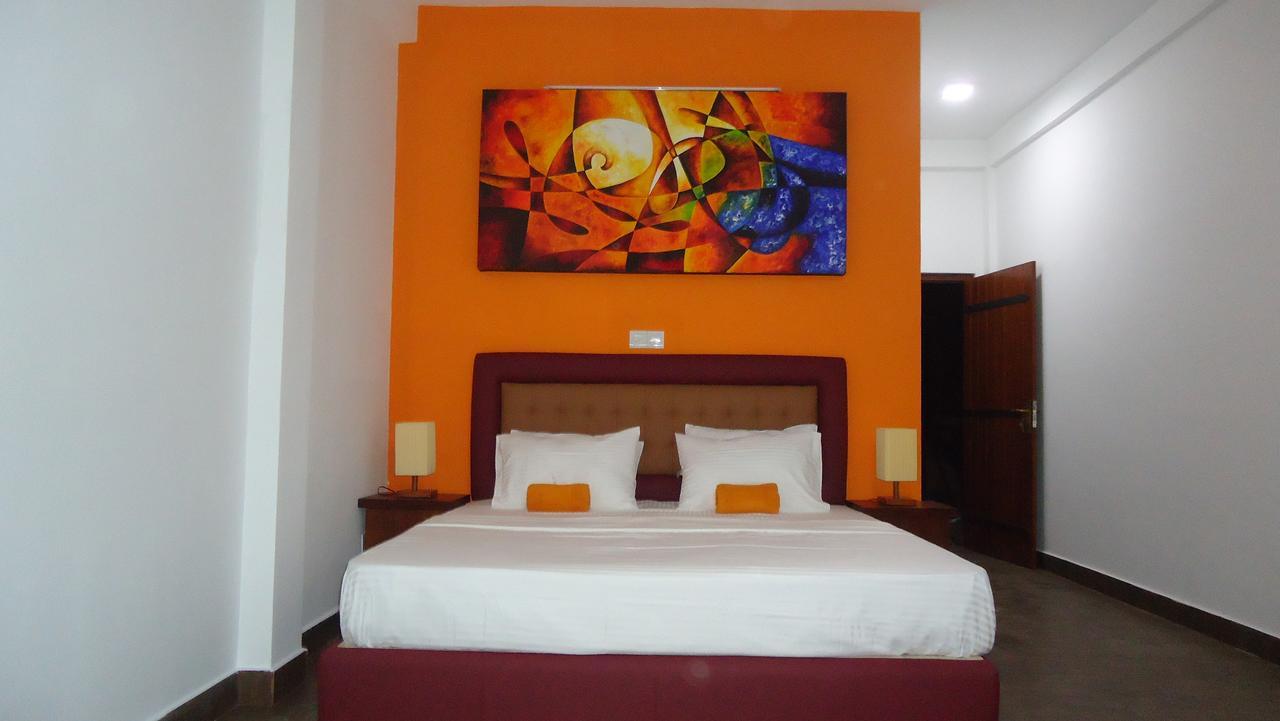Bridge Hotel Negombo Kimbulapitiya エクステリア 写真