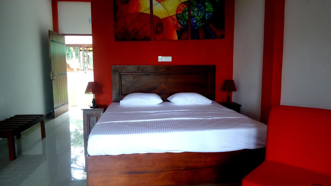 Bridge Hotel Negombo Kimbulapitiya エクステリア 写真