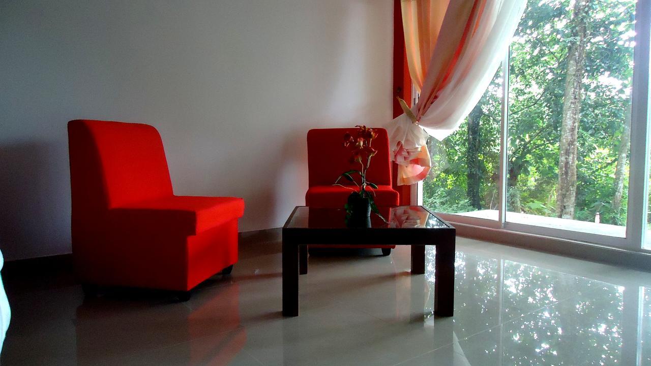 Bridge Hotel Negombo Kimbulapitiya エクステリア 写真