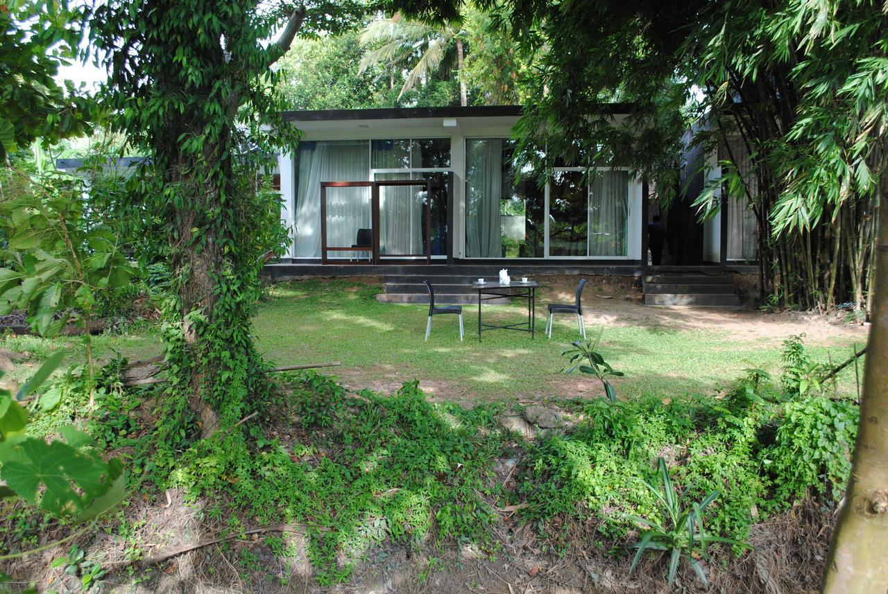 Bridge Hotel Negombo Kimbulapitiya エクステリア 写真